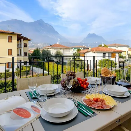 Lejlighedshotel Gardagate-corte Fasanella 55 *